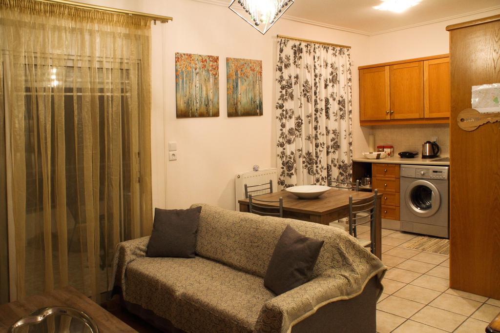 Ouranos Apartment Athena Bagian luar foto